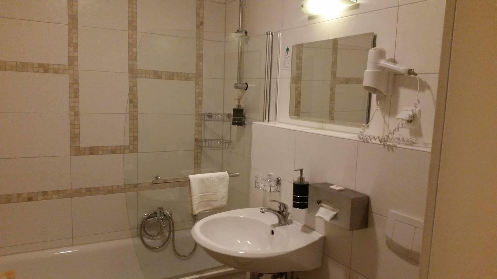 Cityhotel Ahlen Garni Εξωτερικό φωτογραφία